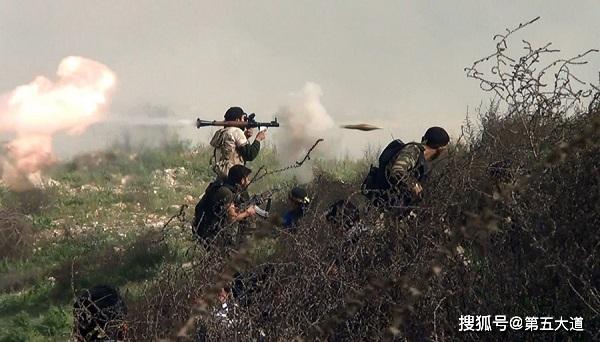  外籍教练带来新风，跑轰战术席卷联盟