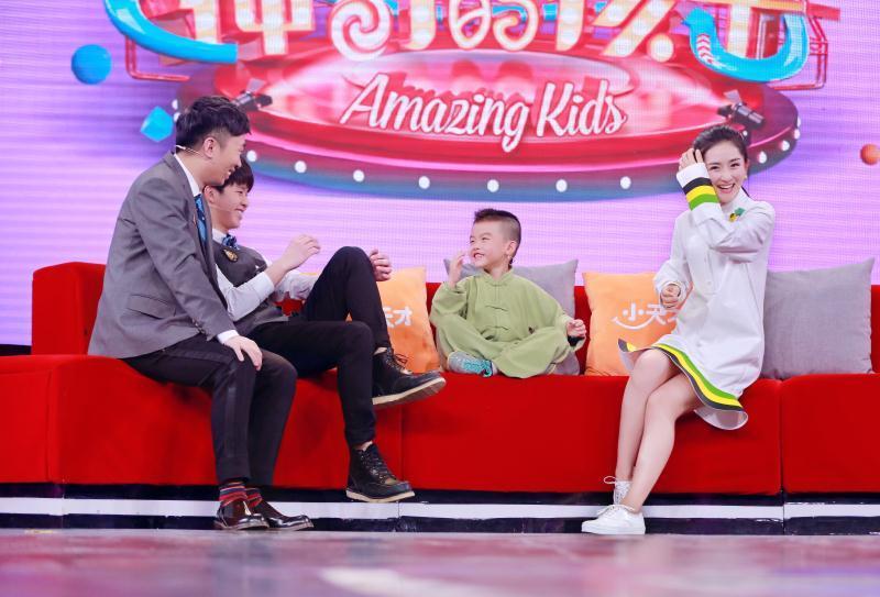  老兵传帮带见成效，更衣室凝聚战斗力