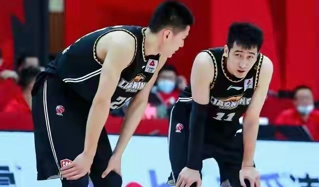  伤病潮侵袭豪门，板凳深度经受考验