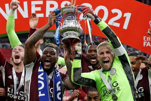  卢布列夫五盘鏖战险胜晋级决赛