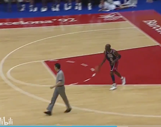 篮球裁判严格执法,公平竞赛保障进行