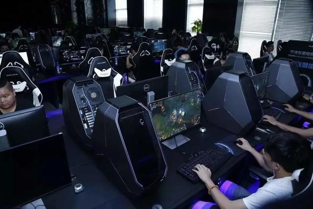  电竞数据分析精准，科学指导战术布局