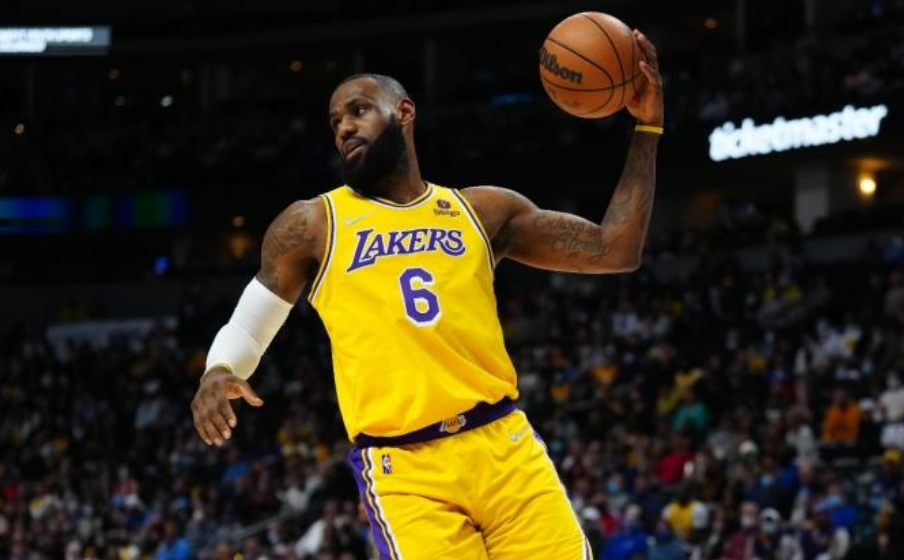  詹姆斯里程碑之夜，湖人擒获国王迎五连胜