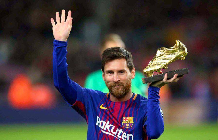  温网决赛激战正酣，德约科维奇强势冲击三连冠