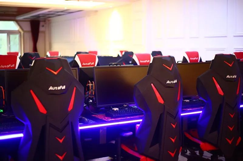 电竞训练基地升级打造专业环境